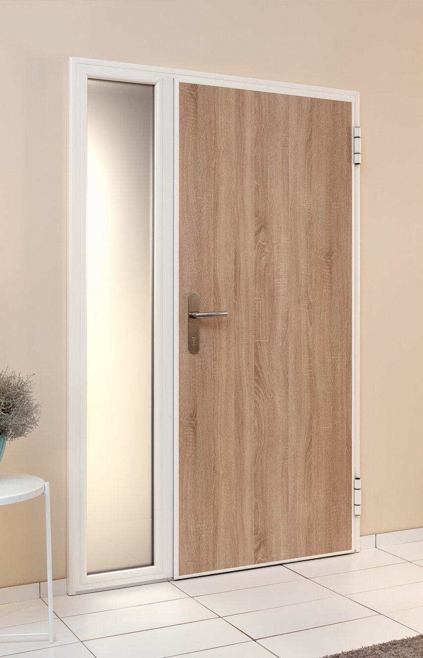 Wohnungseingangstür mit verglastem Seitenteil